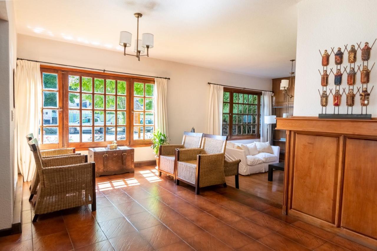 Hosteria Hostal Del Esquiador San Martín de los Andes Екстериор снимка